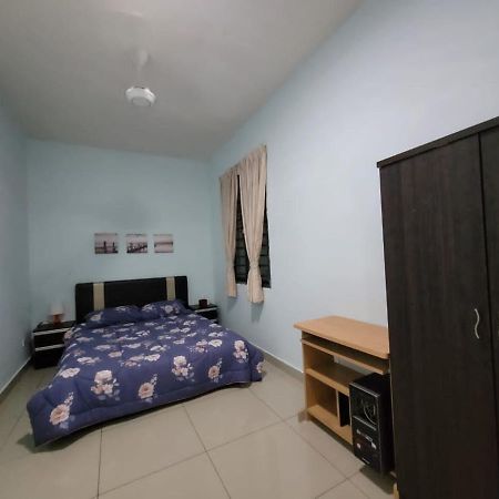 Homestay D'Univ 360 Place Seri Kembangan Exterior foto