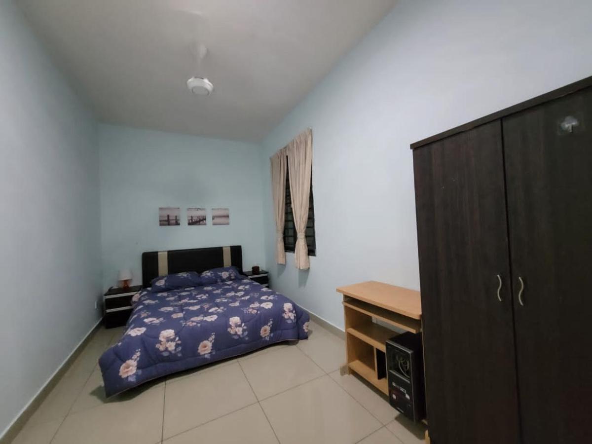 Homestay D'Univ 360 Place Seri Kembangan Exterior foto